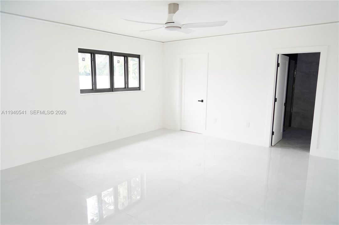 En Renta: $5,950 (5 camas, 4 baños, 2150 Pies cuadrados)