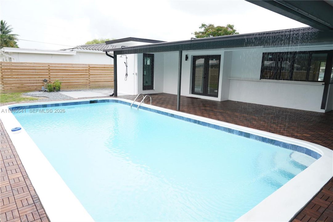 En Renta: $5,950 (5 camas, 4 baños, 2150 Pies cuadrados)