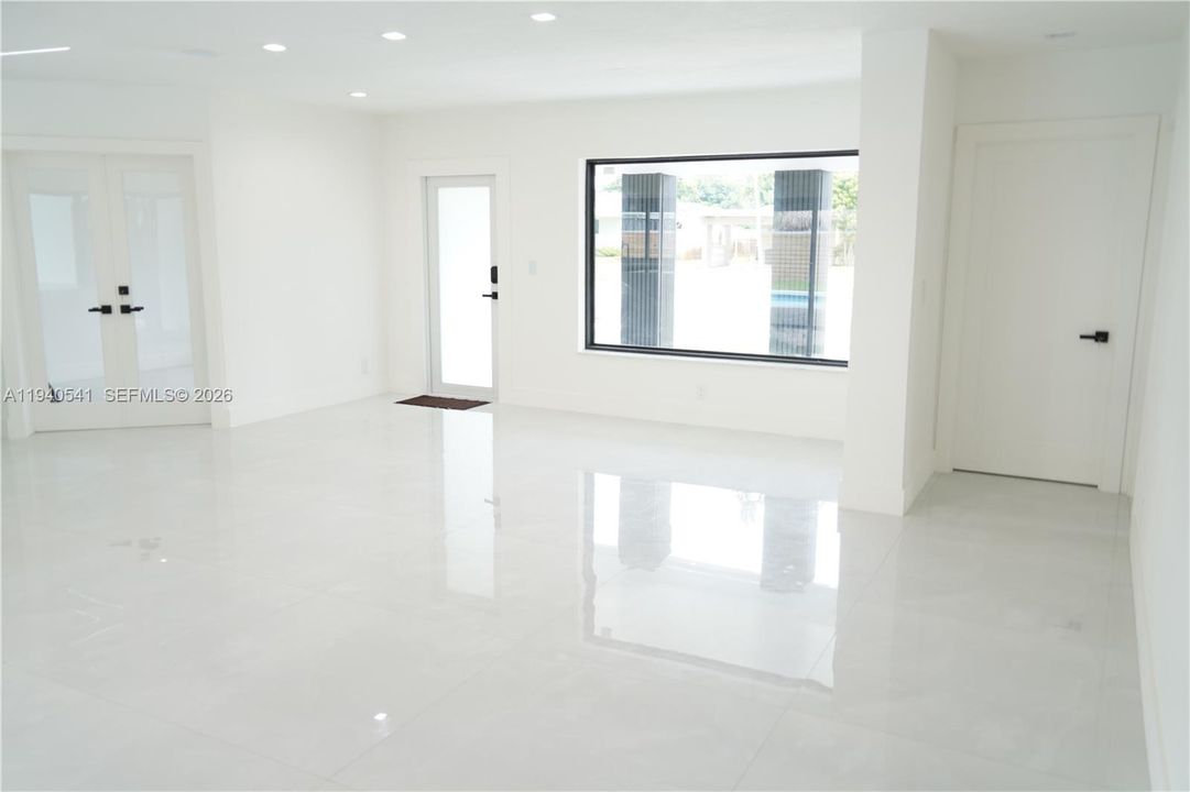 En Renta: $5,950 (5 camas, 4 baños, 2150 Pies cuadrados)