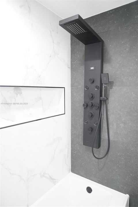 En Renta: $5,950 (5 camas, 4 baños, 2150 Pies cuadrados)