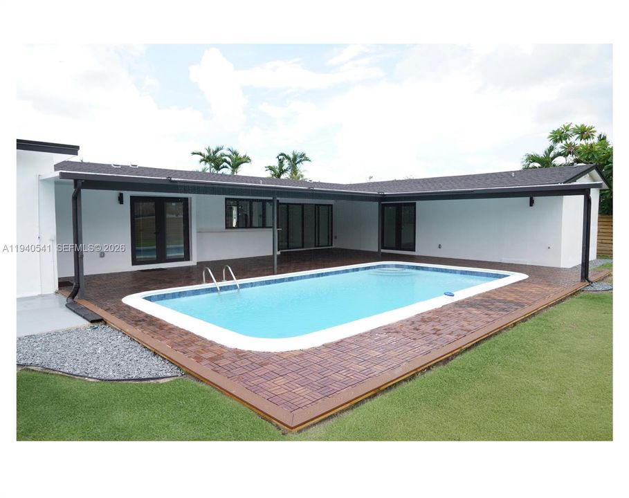 En Renta: $5,950 (5 camas, 4 baños, 2150 Pies cuadrados)