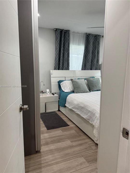 For Sale: $969,000 (4 beds, 2 baths, 2215 Square Feet)