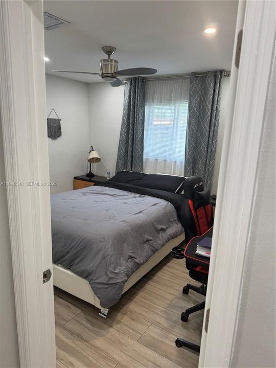 For Sale: $969,000 (4 beds, 2 baths, 2215 Square Feet)