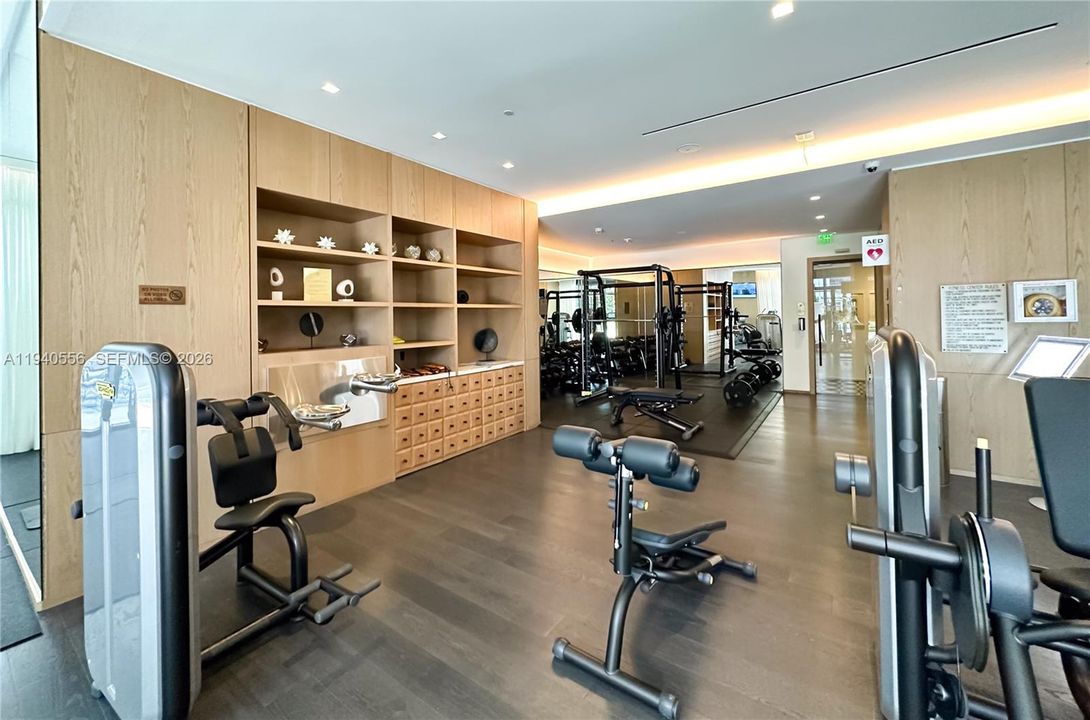 出租: $5,200 (1 贝兹, 1 浴室, 838 平方英尺)