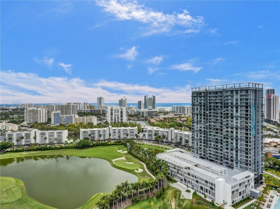 For Sale: $895,000 (3 beds, 3 baths, 1716 Square Feet)