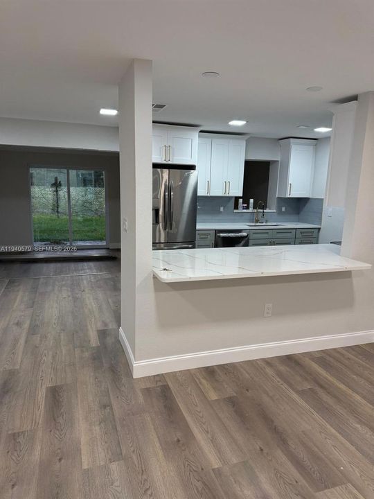 На продажу: $500,000 (4 спален, 2 ванн, 1767 Квадратных фут)