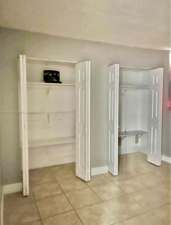 For Rent: $2,000 (2 beds, 2 baths, 960 Square Feet)