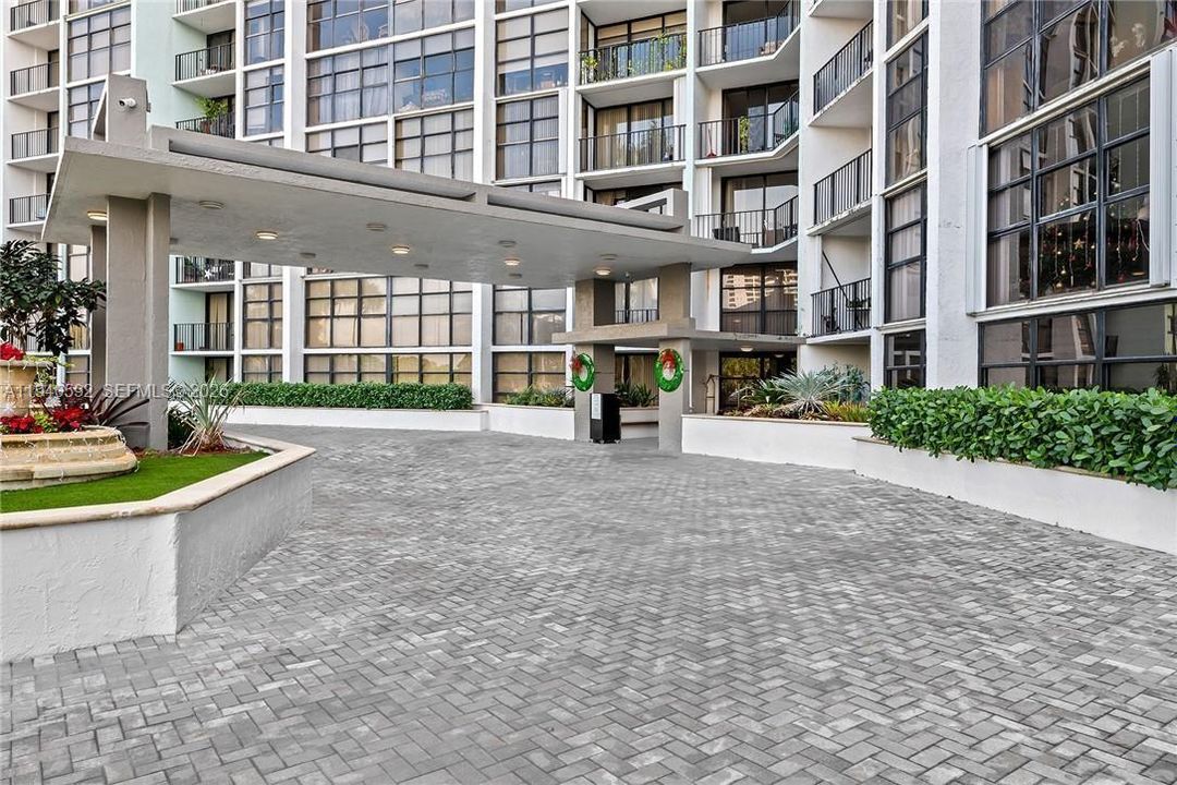 待售: $599,000 (2 贝兹, 2 浴室, 1430 平方英尺)