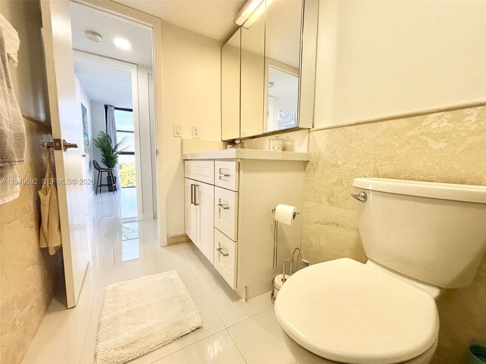 待售: $599,000 (2 贝兹, 2 浴室, 1430 平方英尺)