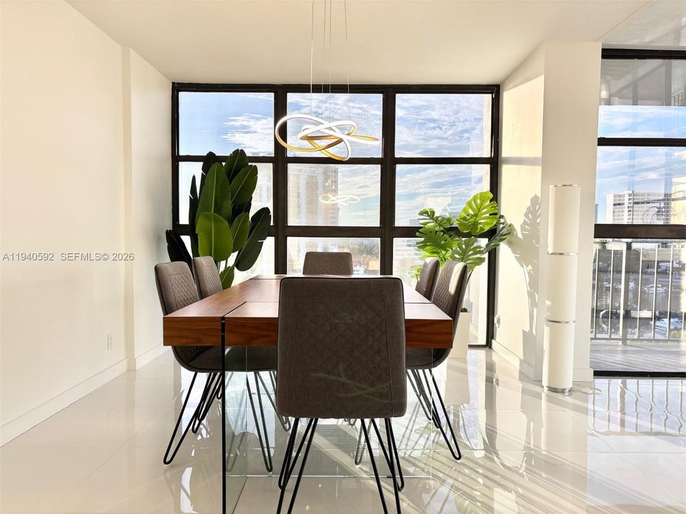 待售: $599,000 (2 贝兹, 2 浴室, 1430 平方英尺)