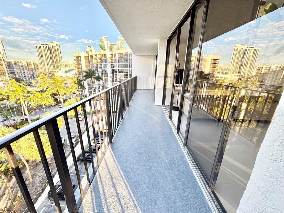 待售: $599,000 (2 贝兹, 2 浴室, 1430 平方英尺)