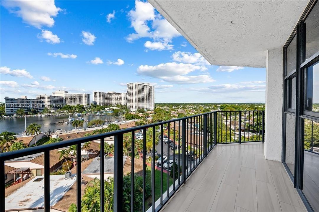 待售: $599,000 (2 贝兹, 2 浴室, 1430 平方英尺)