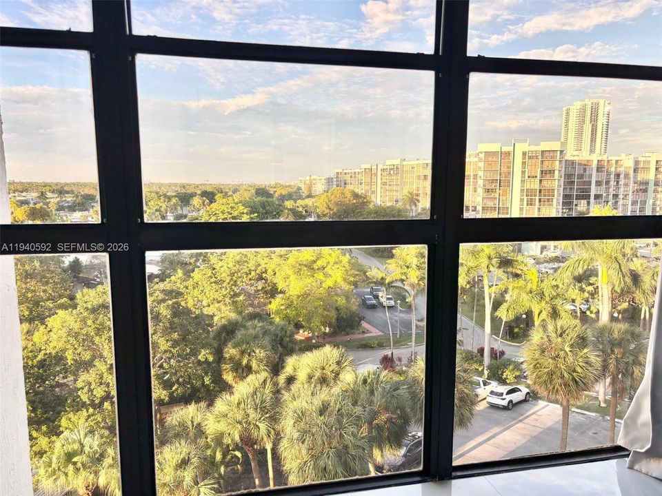 待售: $599,000 (2 贝兹, 2 浴室, 1430 平方英尺)