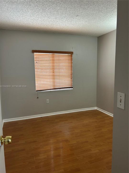 出租: $2,650 (3 贝兹, 2 浴室, 1090 平方英尺)