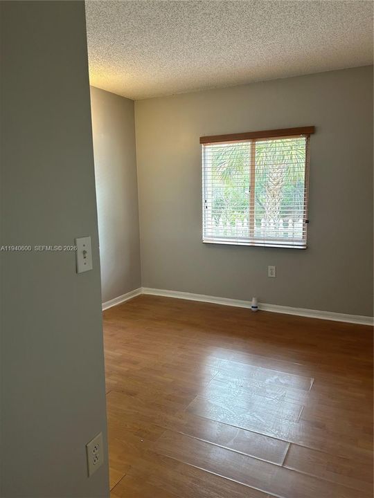 出租: $2,650 (3 贝兹, 2 浴室, 1090 平方英尺)