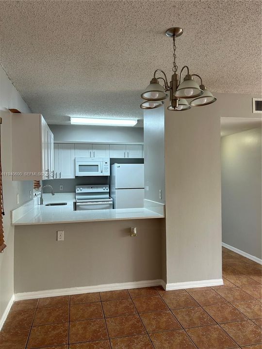 出租: $2,650 (3 贝兹, 2 浴室, 1090 平方英尺)