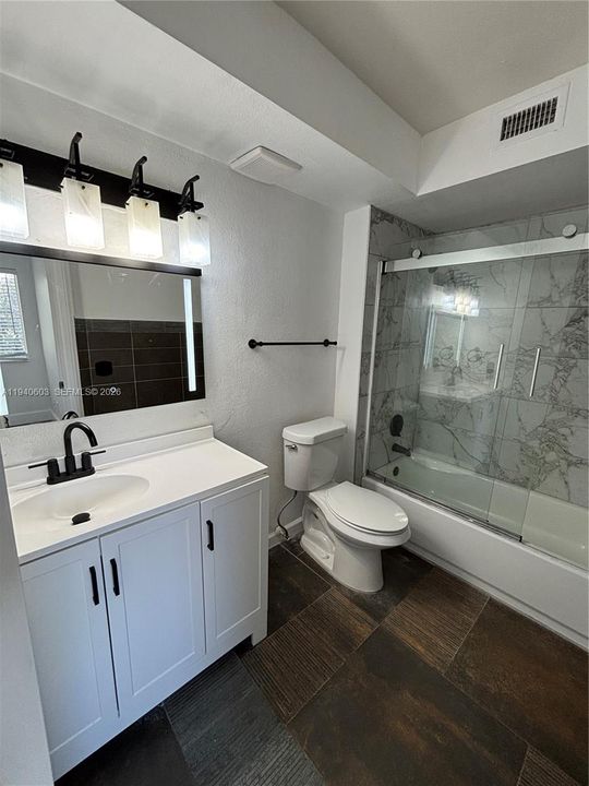 For Rent: $2,450 (2 beds, 2 baths, 1065 Square Feet)