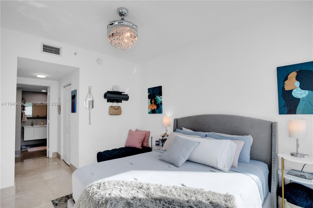 En Renta: $3,400 (2 camas, 2 baños, 1007 Pies cuadrados)