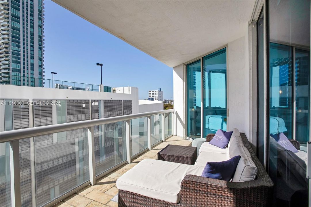 En Renta: $3,400 (2 camas, 2 baños, 1007 Pies cuadrados)