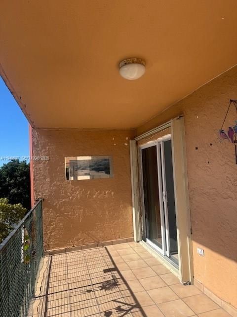 出租: $2,200 (2 贝兹, 2 浴室, 1099 平方英尺)