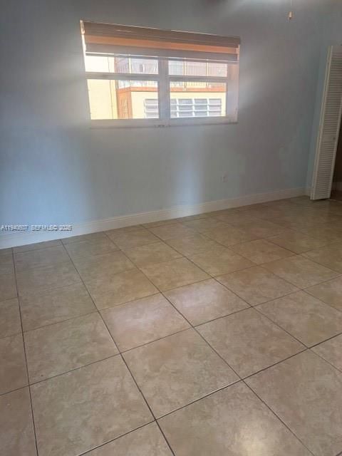 出租: $2,200 (2 贝兹, 2 浴室, 1099 平方英尺)