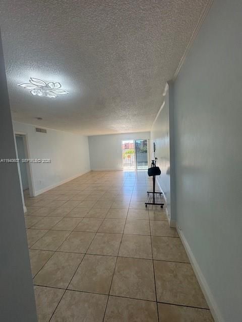 出租: $2,200 (2 贝兹, 2 浴室, 1099 平方英尺)