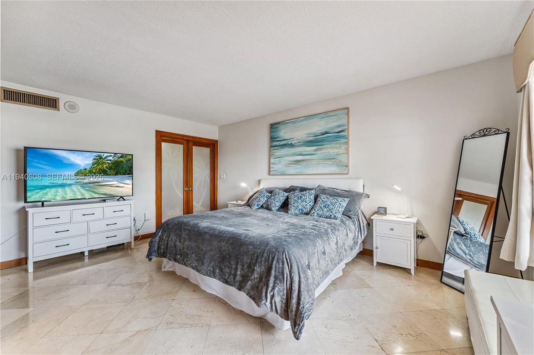 En Renta: $2,350 (1 camas, 1 baños, 861 Pies cuadrados)