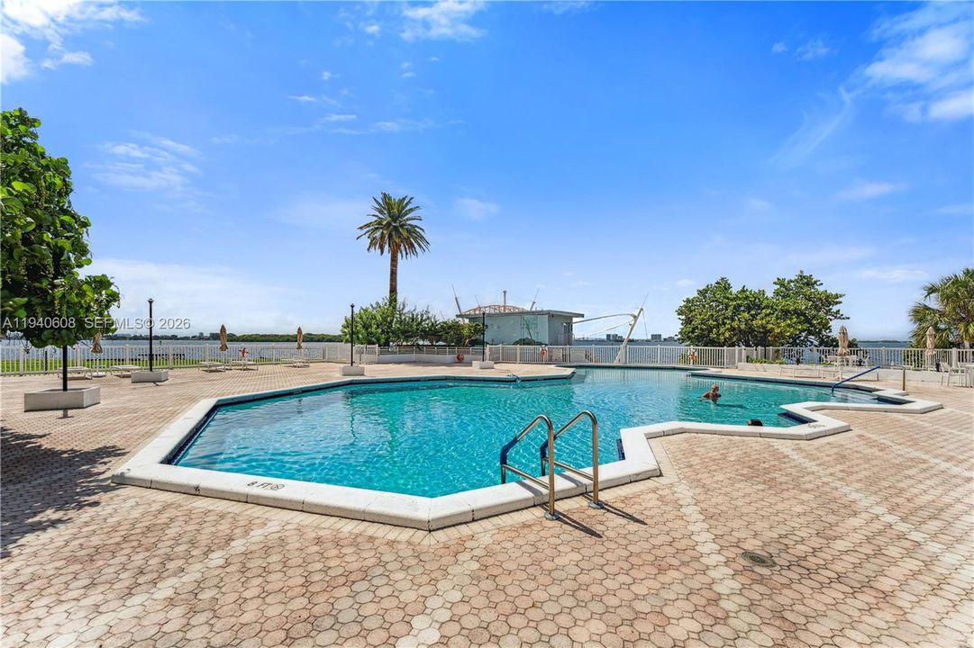 En Renta: $2,350 (1 camas, 1 baños, 861 Pies cuadrados)