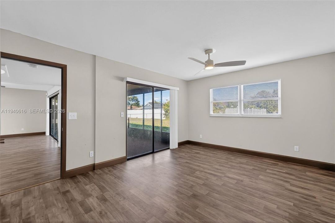 En Venta: $305,000 (3 camas, 2 baños, 1740 Pies cuadrados)