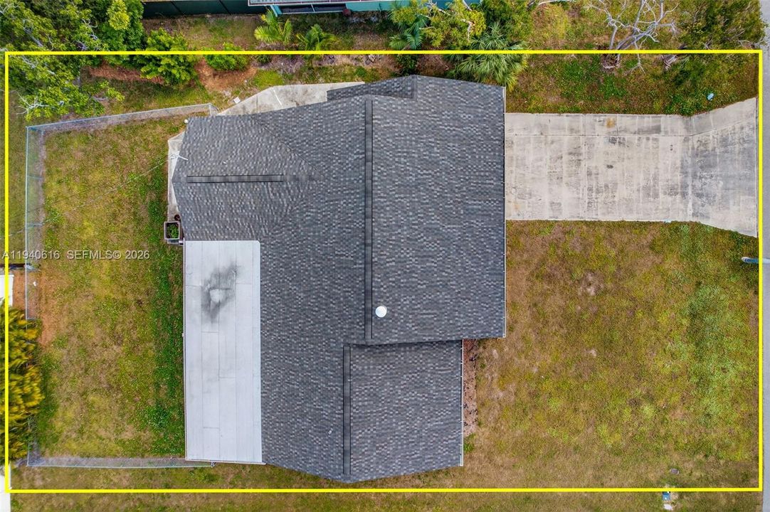 En Venta: $305,000 (3 camas, 2 baños, 1740 Pies cuadrados)