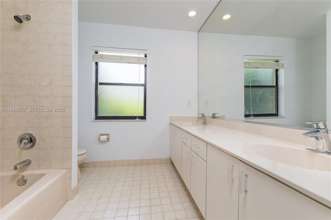 В аренду: $6,500 (4 спален, 3 ванн, 2948 Квадратных фут)