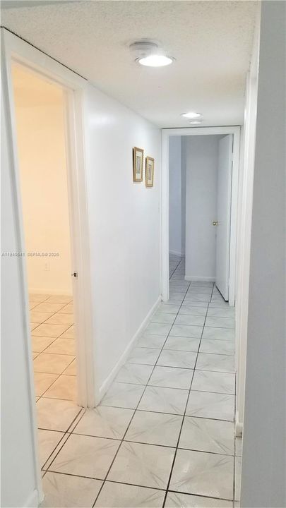 For Rent: $2,595 (3 beds, 2 baths, 1358 Square Feet)