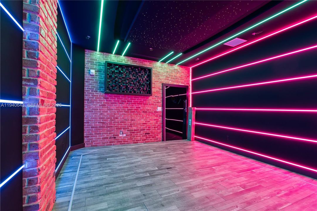 出租: $50 (0 贝兹, 0 浴室, 0 平方英尺)