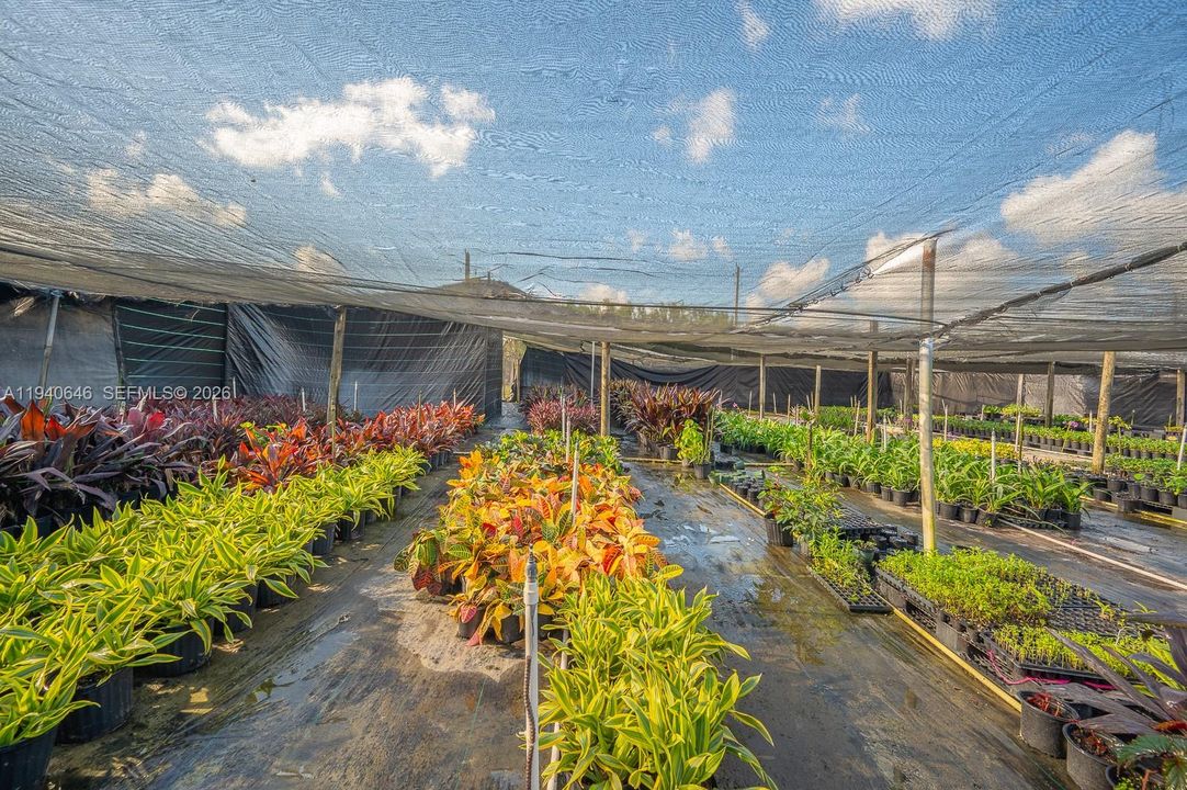 待售: $1,200,000 (5.00 acres)