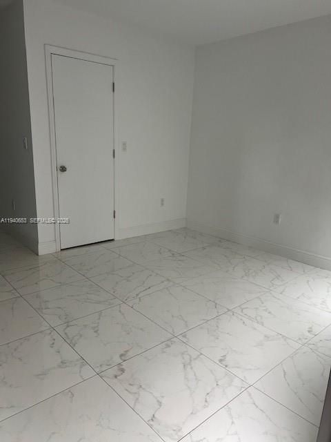 В аренду: $1,400 (1 спален, 1 ванн, 300 Квадратных фут)