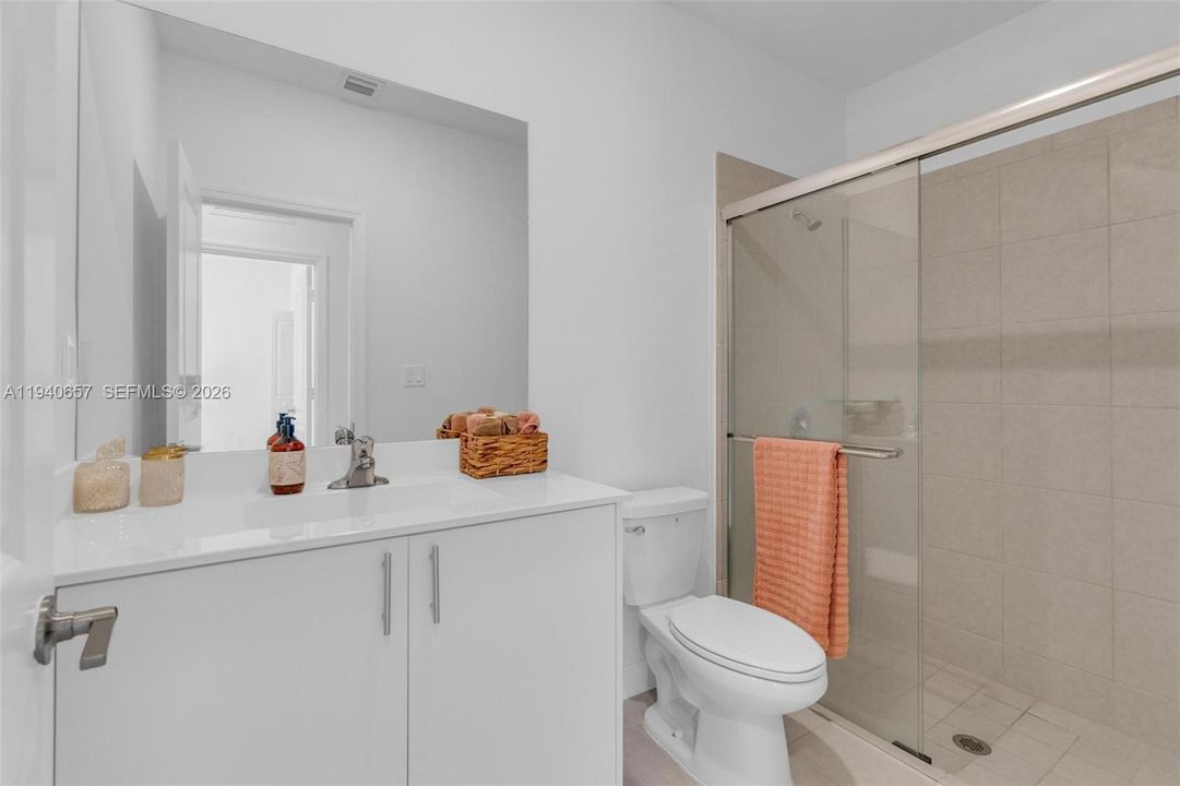 For Sale: $810,000 (4 beds, 3 baths, 2412 Square Feet)