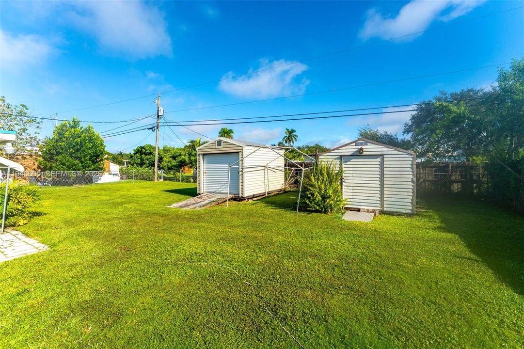 En Venta: $385,000 (2 camas, 1 baños, 811 Pies cuadrados)