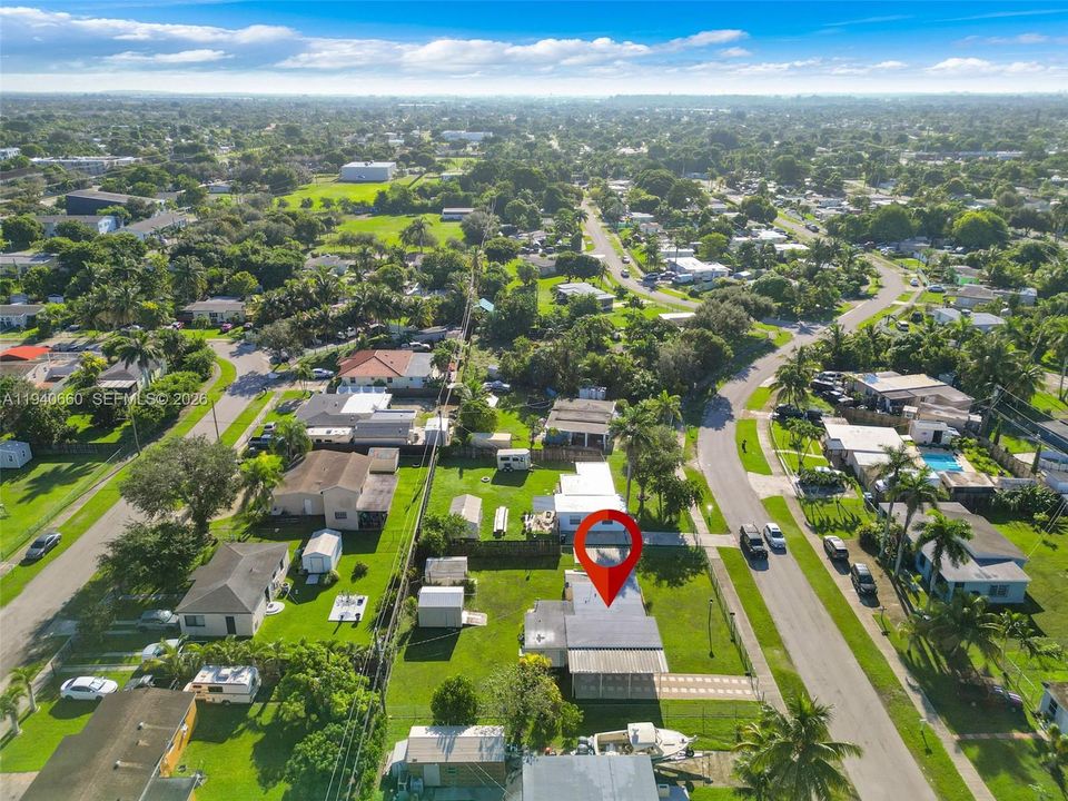 En Venta: $385,000 (2 camas, 1 baños, 811 Pies cuadrados)