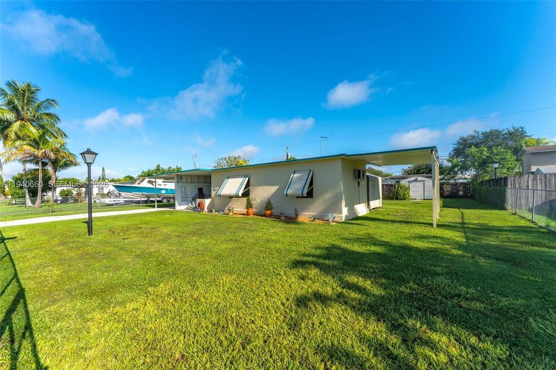 En Venta: $385,000 (2 camas, 1 baños, 811 Pies cuadrados)