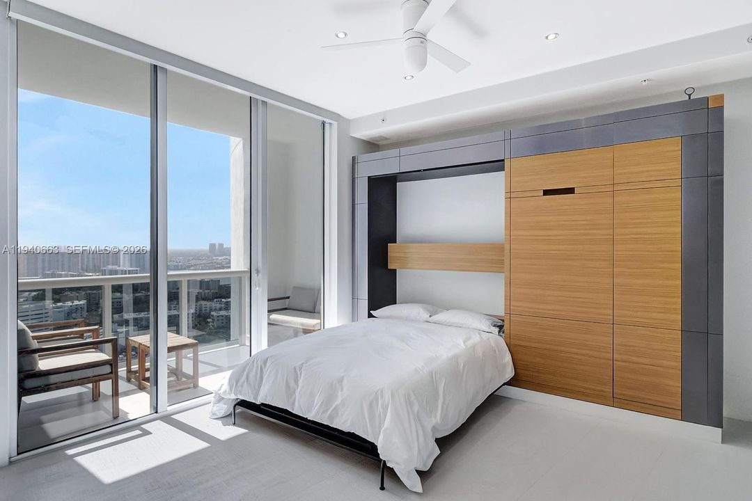 出租: $7,200 (2 贝兹, 2 浴室, 1577 平方英尺)