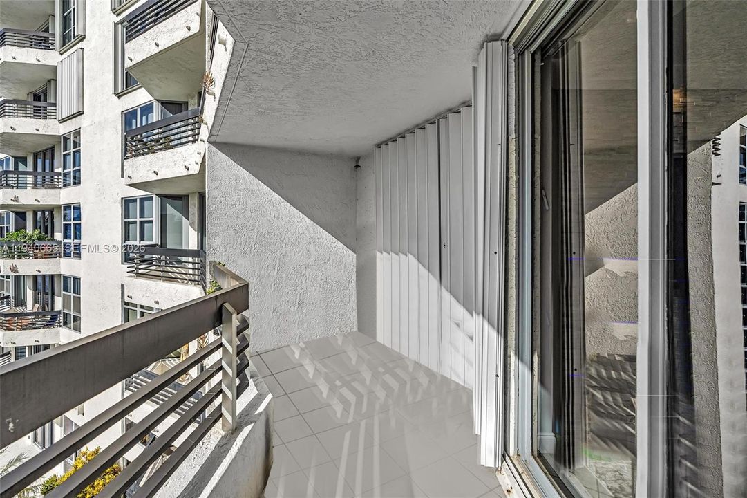 На продажу: $474,900 (2 спален, 2 ванн, 1181 Квадратных фут)