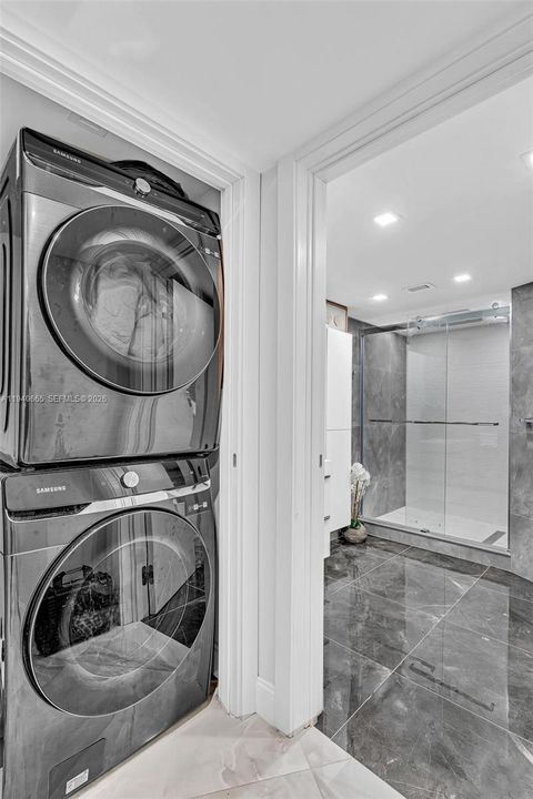 На продажу: $474,900 (2 спален, 2 ванн, 1181 Квадратных фут)