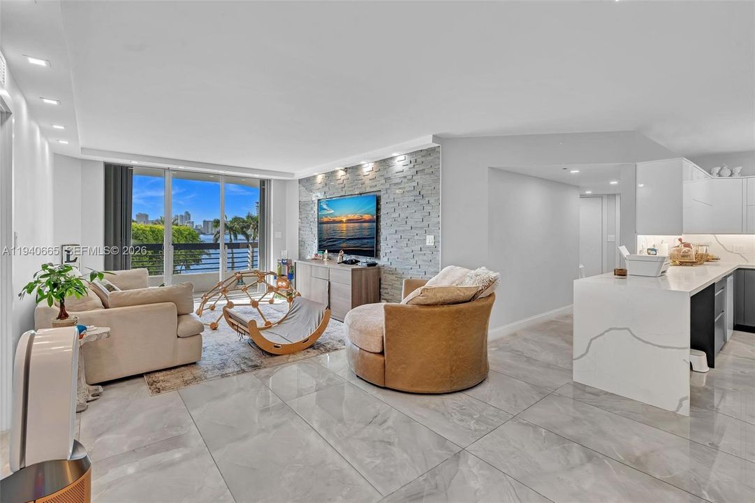 На продажу: $474,900 (2 спален, 2 ванн, 1181 Квадратных фут)