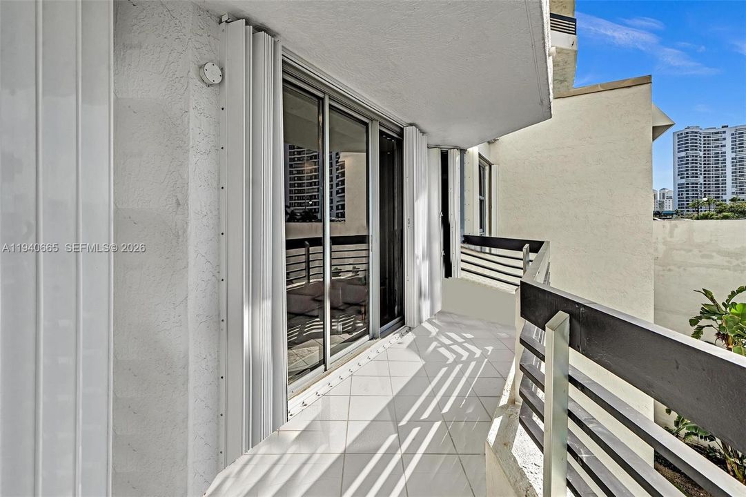 На продажу: $474,900 (2 спален, 2 ванн, 1181 Квадратных фут)