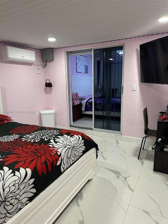 На продажу: $480,000 (2 спален, 2 ванн, 1050 Квадратных фут)