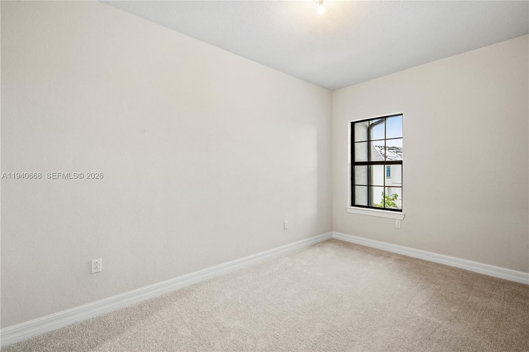 На продажу: $619,000 (3 спален, 2 ванн, 1754 Квадратных фут)