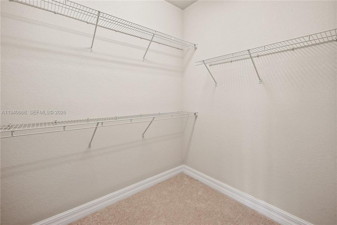 На продажу: $619,000 (3 спален, 2 ванн, 1754 Квадратных фут)