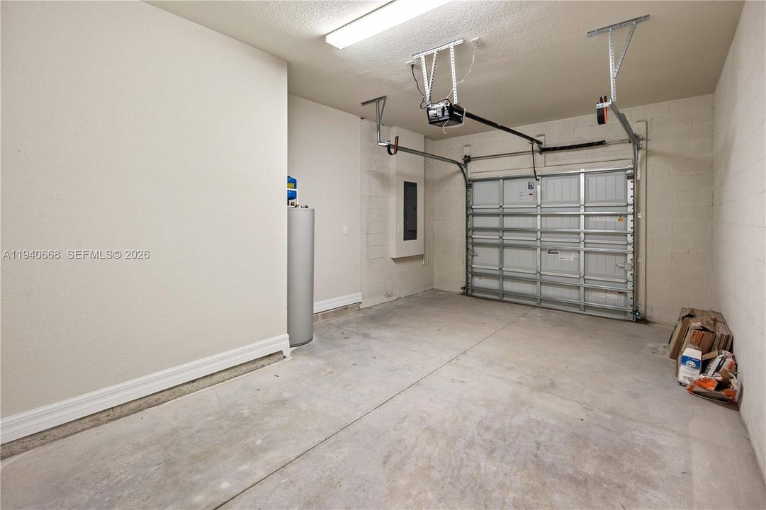 На продажу: $619,000 (3 спален, 2 ванн, 1754 Квадратных фут)