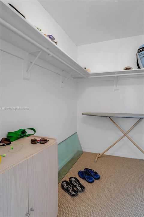 На продажу: $399,000 (2 спален, 2 ванн, 1175 Квадратных фут)