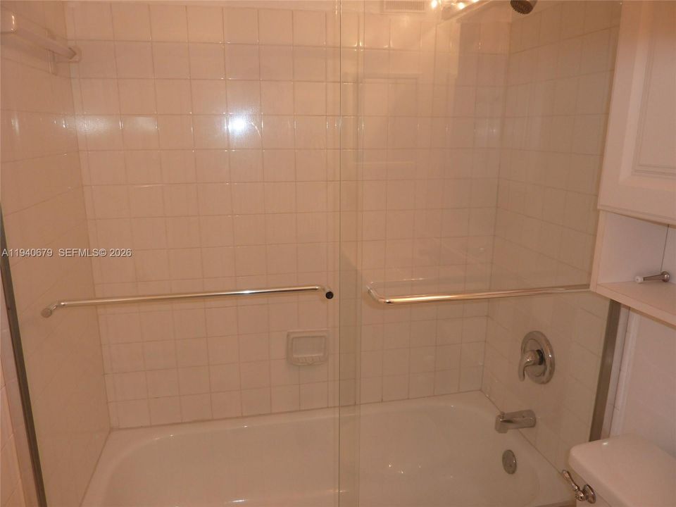 For Rent: $2,750 (2 beds, 2 baths, 1025 Square Feet)